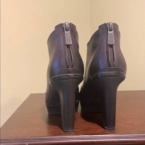 Santoni Leather Booties