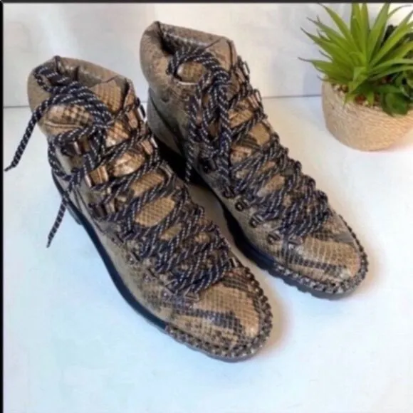 Schutz Ariabelle Lug Sole Booties 8.5 rhinestone detail