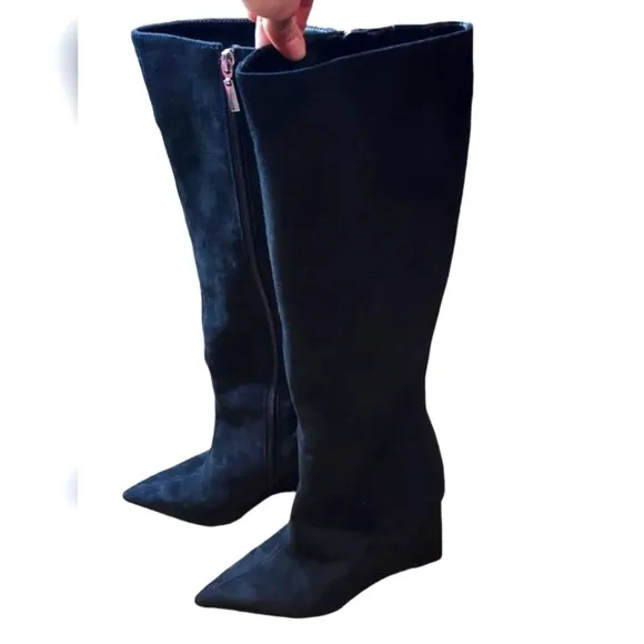 SCHUTZ The Asya Up Suede Boot