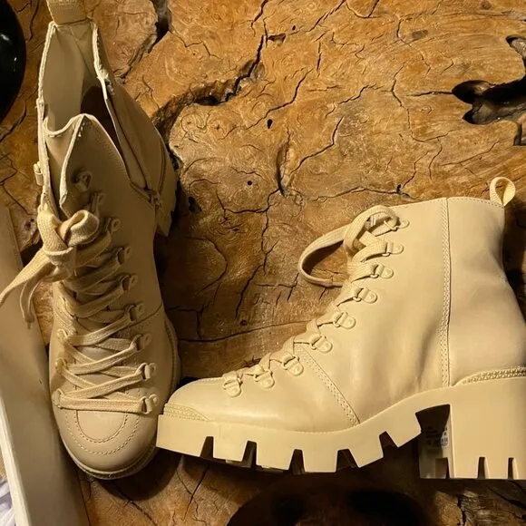 Schutz Women's Xayane Lace Up Heeled Leather Boots| Spring Beige| Sz 10B| NWOT🖤
