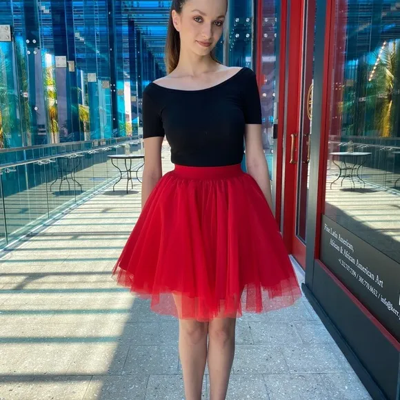 Short Red tutu tulle skirt - size small (fits size 0-8 US)
