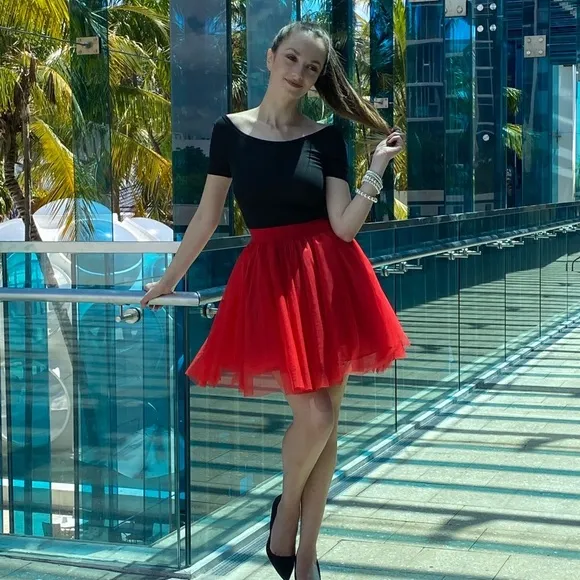 Short Red tutu tulle skirt - size small (fits size 0-8 US)