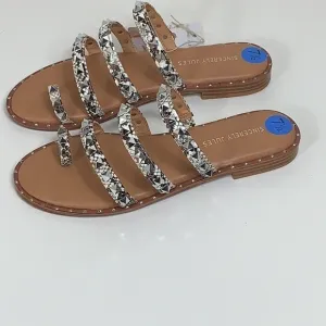 Sincerely Jules Women’s Tan/Silver Snake Skin Studded Sandals Size 7.5 New