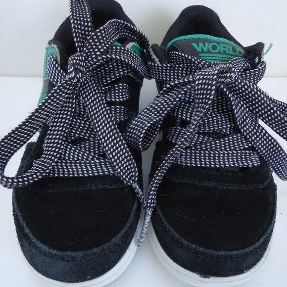 SIZE 11T. World Industries boy's havoc skater shoes.