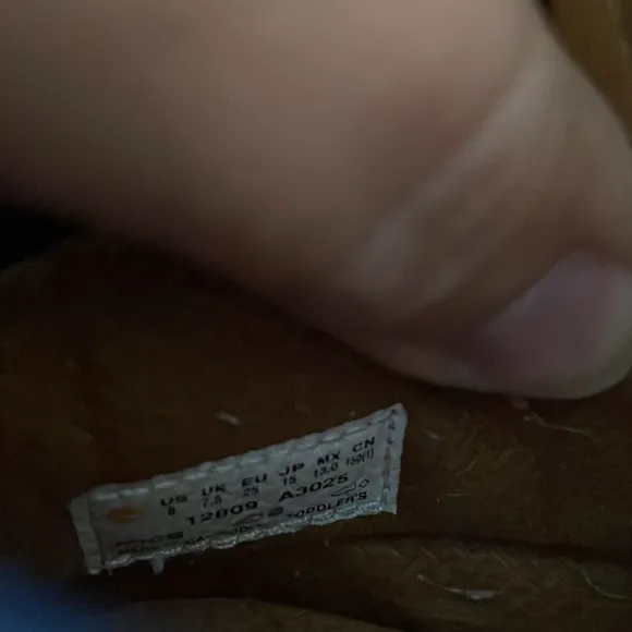Size 8 Timberland boots