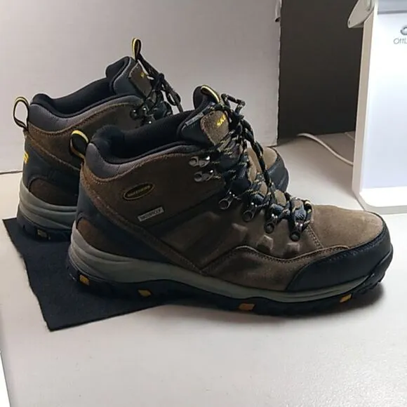 Skechers Leather/synthetic Upper Waterproof Lace Up Men's Boots Country