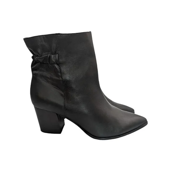 Sole Society Maeryn Bootie Heeled Ankle Boots Black Leather Pointed Toe 7.5 Shoe
