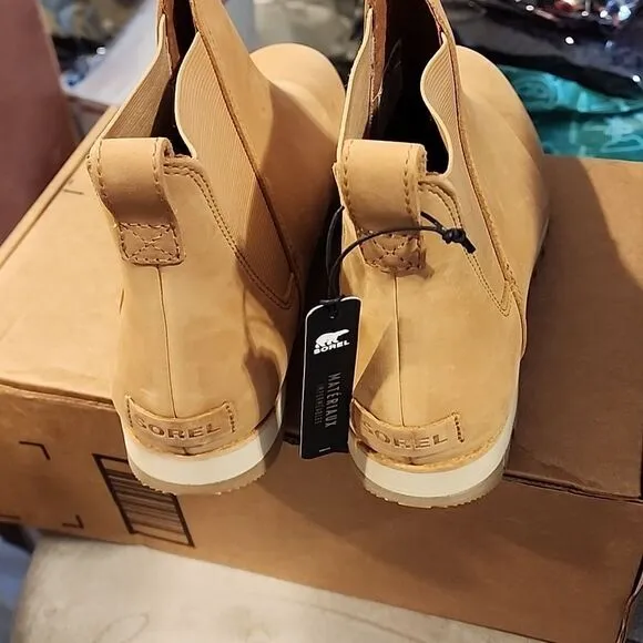 Sorel 10.5 ankle boots NWT 👢