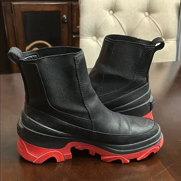 Sorel Brex Chelsea Boots women’s size 6.5