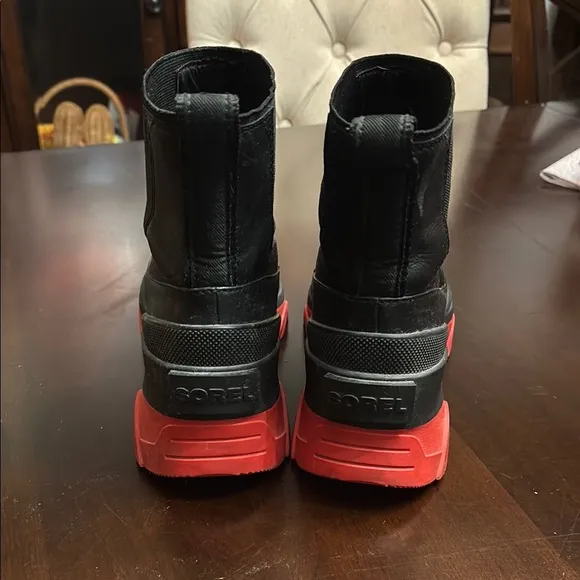 Sorel Brex Chelsea Boots women’s size 6.5