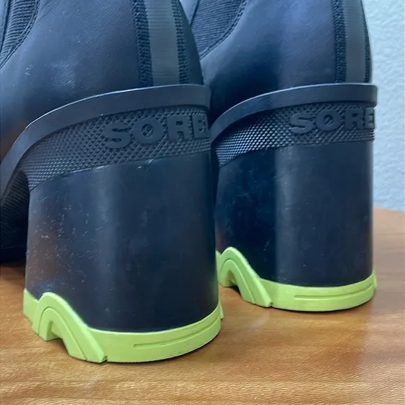 Sorel Brex Chelsea Chunky High Heel Boots Black Neon Green Waterproof Size 10