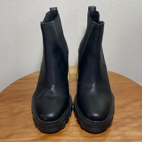 Sorel Brex Chelsea Chunky High Heel Boots Black Neon Green Waterproof Size 10