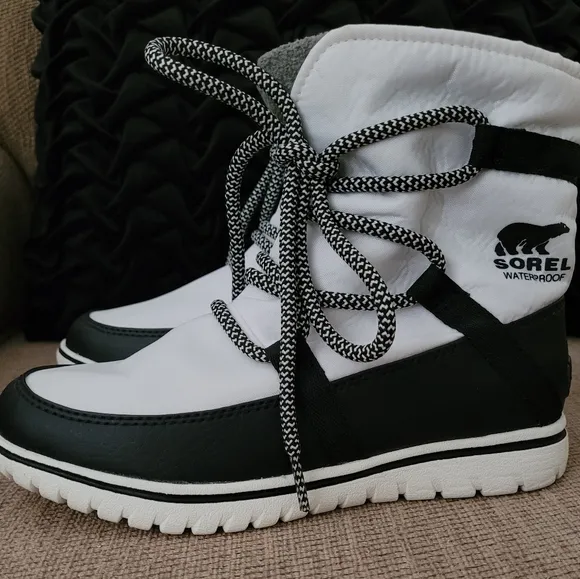 SOREL COZY EXPLORER JOURNEYS WATERPROOF BOOTS