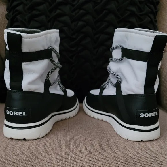 SOREL COZY EXPLORER JOURNEYS WATERPROOF BOOTS