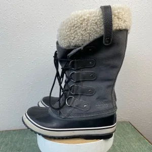 Sorel Gray and Black Waterproof Boots Size 5 EUC