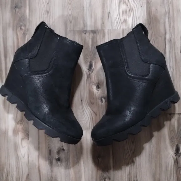 Sorel Joan Uptown Chelsea Waterproof Wedge Boots Size 6.5