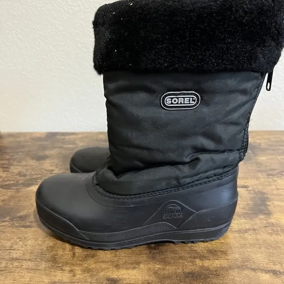 Sorel Kids Winter Boots Size 3 Black Waterproof SB07