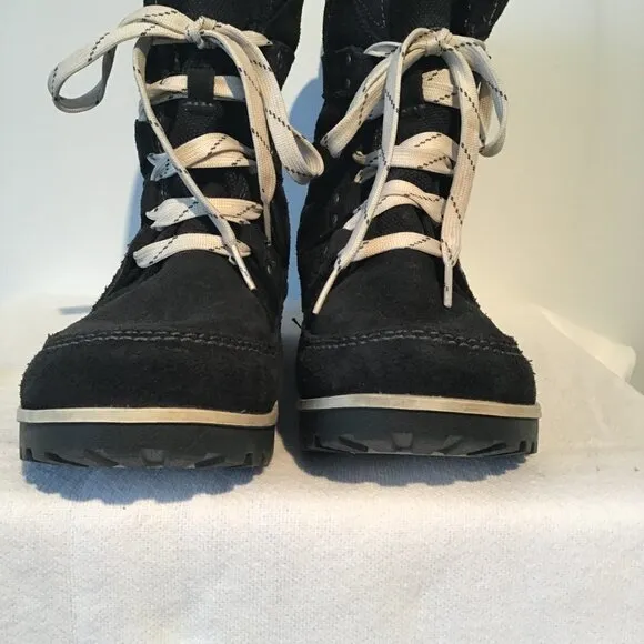Sorel Meadow Lace Premium Black Suede Winter Boots  Size 9