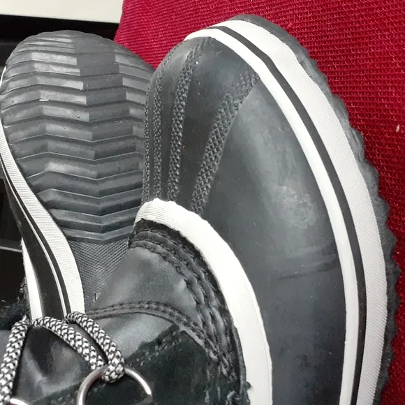 SOREL WATERPROOF BOOTS