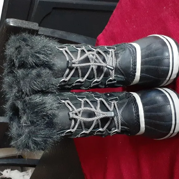 SOREL WATERPROOF BOOTS