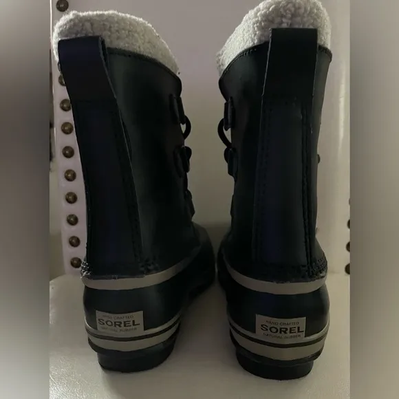 Sorel Winter Boots- Boy’s Size 2- Black