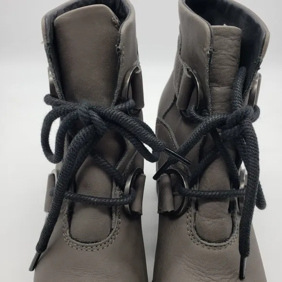 Sorel women US 7 quarry gray leather MARGO boots lace up block heel NL3053-042