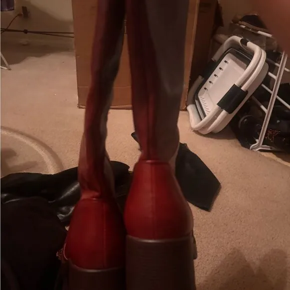 SOVANYU Red Boots!!!