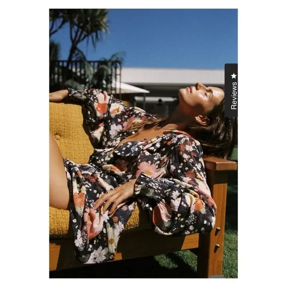 SPELL &amp; THE GYPSY Sangria Black Floral Long Sleeve V Neck Mini Playdress Medium