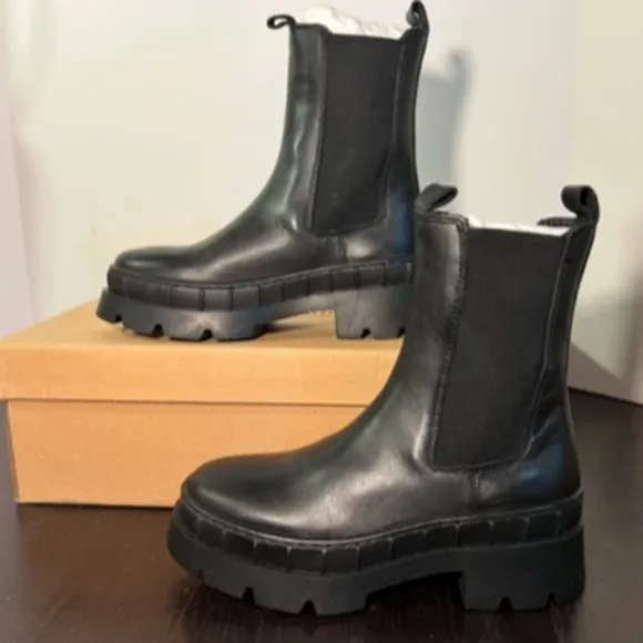Steve Madden Barclay Leather Pull On Chunky Lug Chelsea Boots Black Size 6