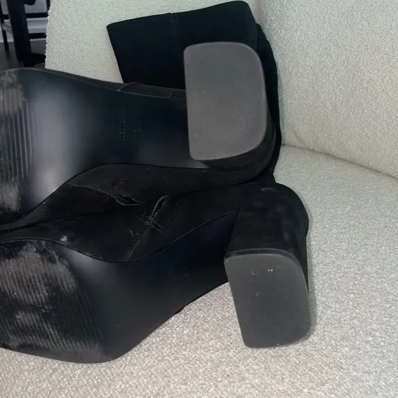 Steve Madden Black Suede Chunky Heel Boots