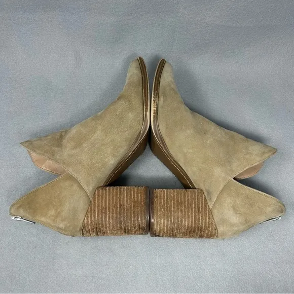 Steve Madden Boots Womens Size 9M Suede Pointed Toe Block Heel V Cut Booties