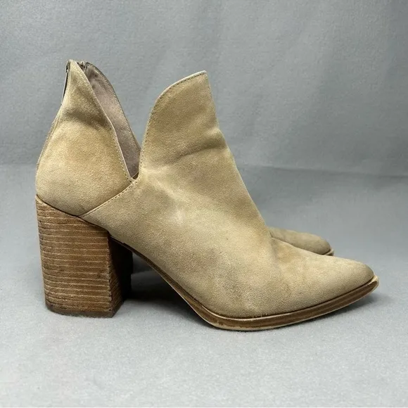 Steve Madden Boots Womens Size 9M Suede Pointed Toe Block Heel V Cut Booties