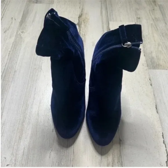 Steve Madden Editt Velvet Ankle Boots Size 7.5