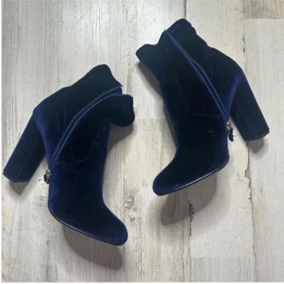 Steve Madden Editt Velvet Ankle Boots Size 7.5