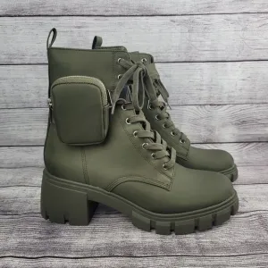 Steve Madden Hyped Chunky Sole Boots in Olive Green Micro Ankle Pack Size 8.5