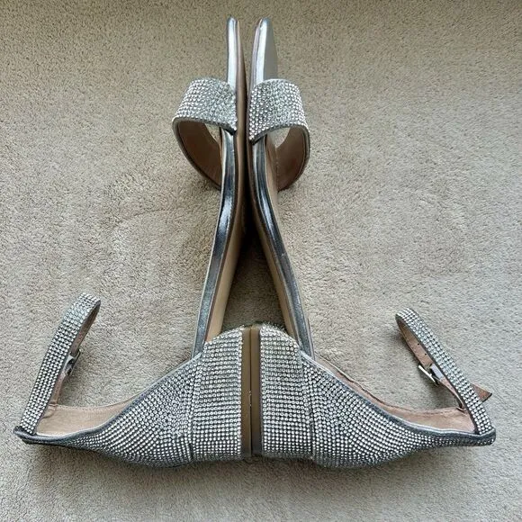 Steve Madden Nava Rhinestone Low Heel Silver Sandal Women 8 M Ankle Strap Square
