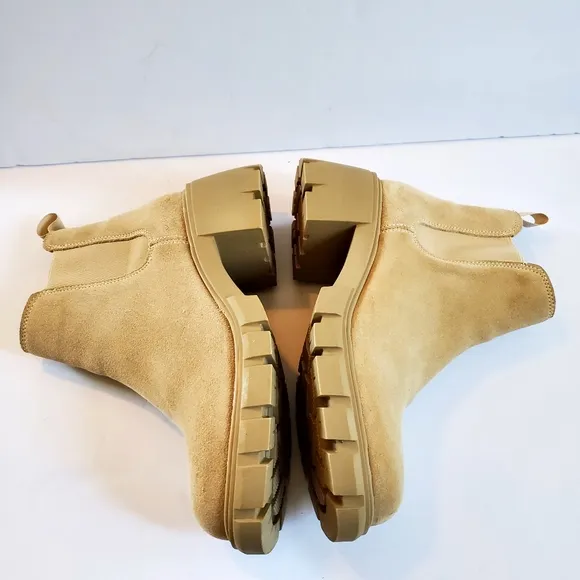 Steve Madden Suede Tan Ankle Boots with Chunky Sole Size 8