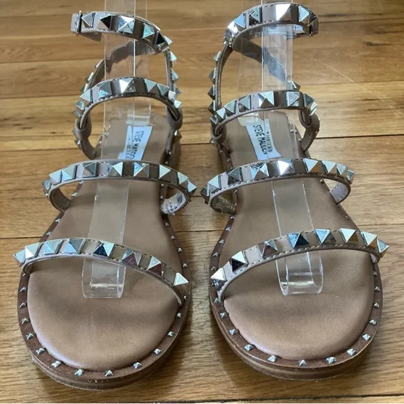 Steve Madden Travel Sandals Size 6