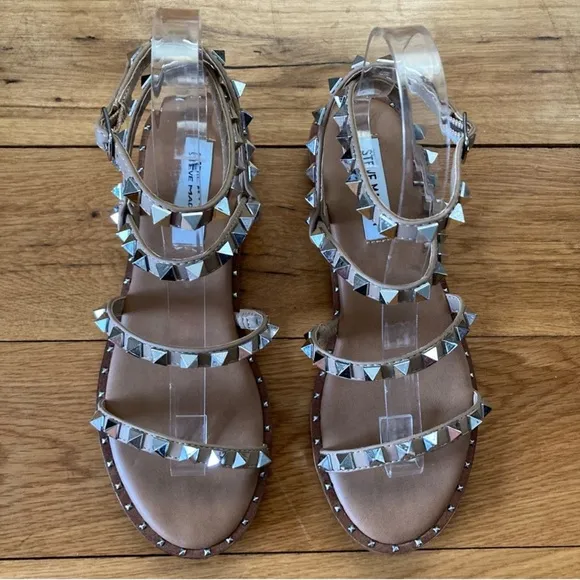 Steve Madden Travel Sandals Size 6