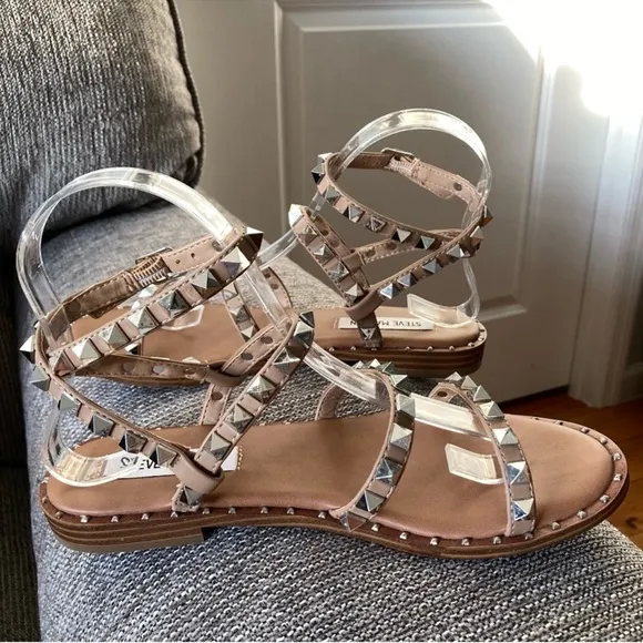 Steve Madden Travel Sandals Size 6