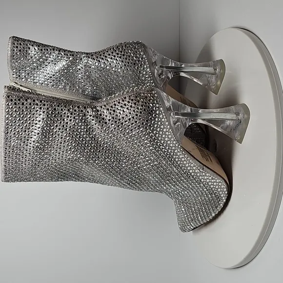 Steve Madden Vivy Bootie Heeled Boots Pointed Toe Rhinestone Metallic Silver 8