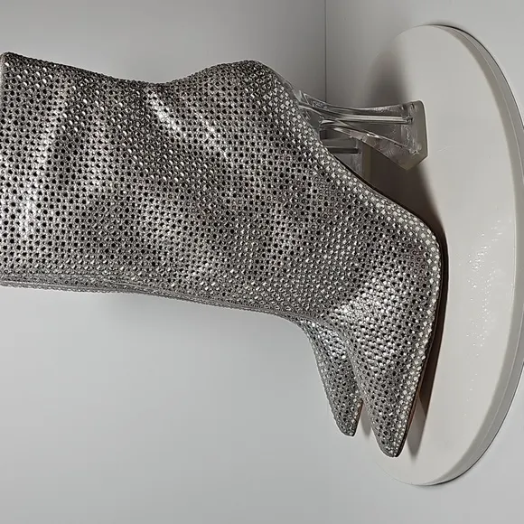 Steve Madden Vivy Bootie Heeled Boots Pointed Toe Rhinestone Metallic Silver 8