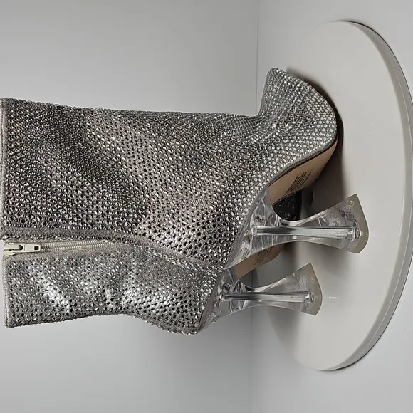 Steve Madden Vivy Bootie Heeled Boots Pointed Toe Rhinestone Metallic Silver 8