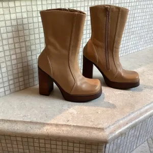 Steve Madden VTG Super Chunky Square Toe Leather Boots Size 5 1/2 NEVER WORN