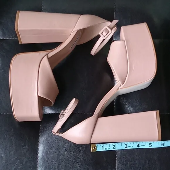 Steve Madden women's sandals-NEW