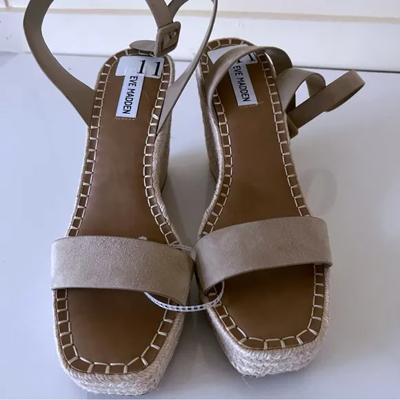 Steve Madden Women's Upstage Wedge Sandal size 11 NWOB
