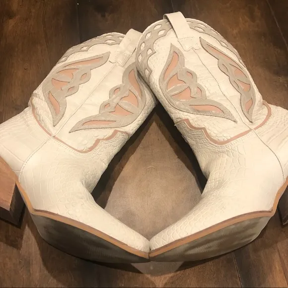 STEVE  MADDEN Wynter Western Boot