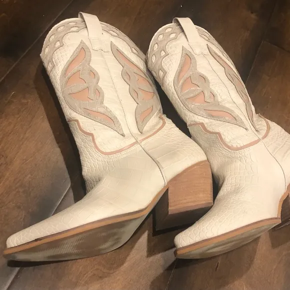STEVE  MADDEN Wynter Western Boot