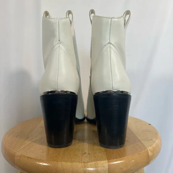 Steve Madden Zora White Leather Pointed-Toe Ankle Booties Size 10