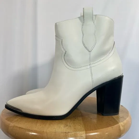 Steve Madden Zora White Leather Pointed-Toe Ankle Booties Size 10